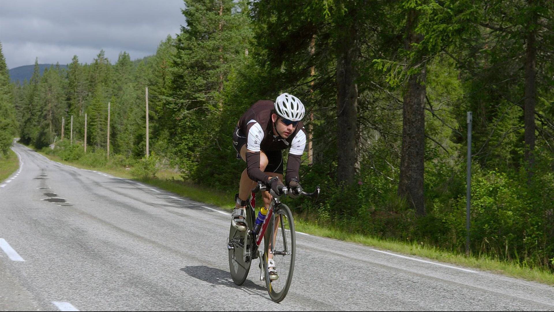 欧冠淘汰赛之夜,佩德里数据全面爆炸,定义新时代中场艺术