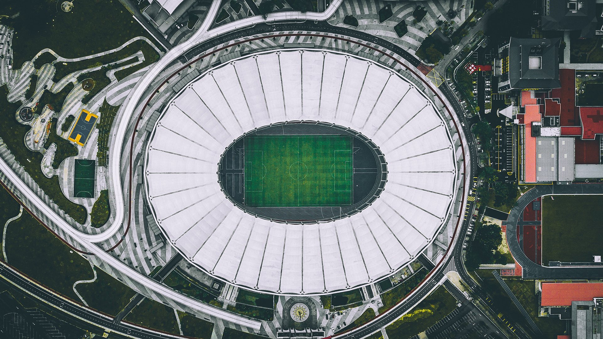 独行侠的孤星,当东契奇爆发点燃达拉斯,猛龙的连续得分浪潮为何让魔术沦为陪衬?